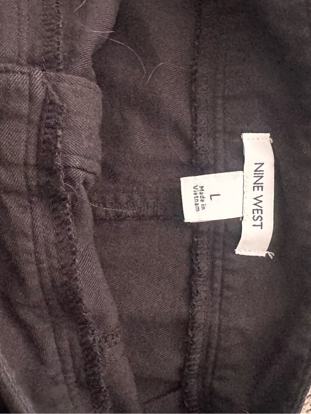 Nine West Black Button-Front A-Line Skirt with Belt and ruffle style hem line. - Picture 4 of 5